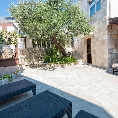 One-bedroom With Sea View In Casa vacanze